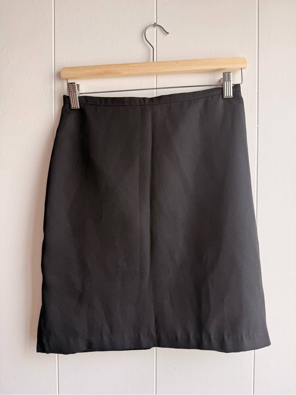 Vintage classic Black Women's Skirt - Sleek A-Line